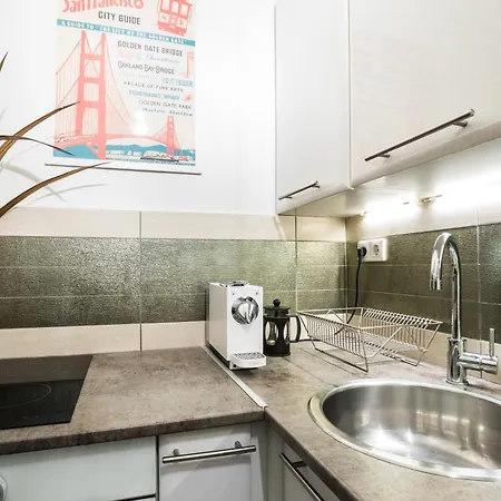 Stylish In The Heart Of The Center With Air Conditioner Appartement Boedapest